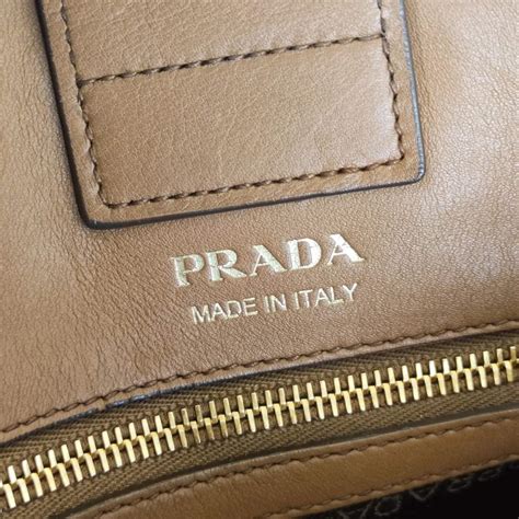 prada borsa bicolore|borse in pelle prada.